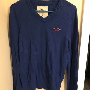 Hollister sweater